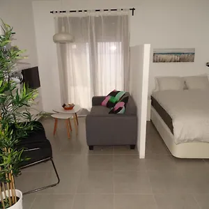 - Jinetes, 23 Appart hôtel